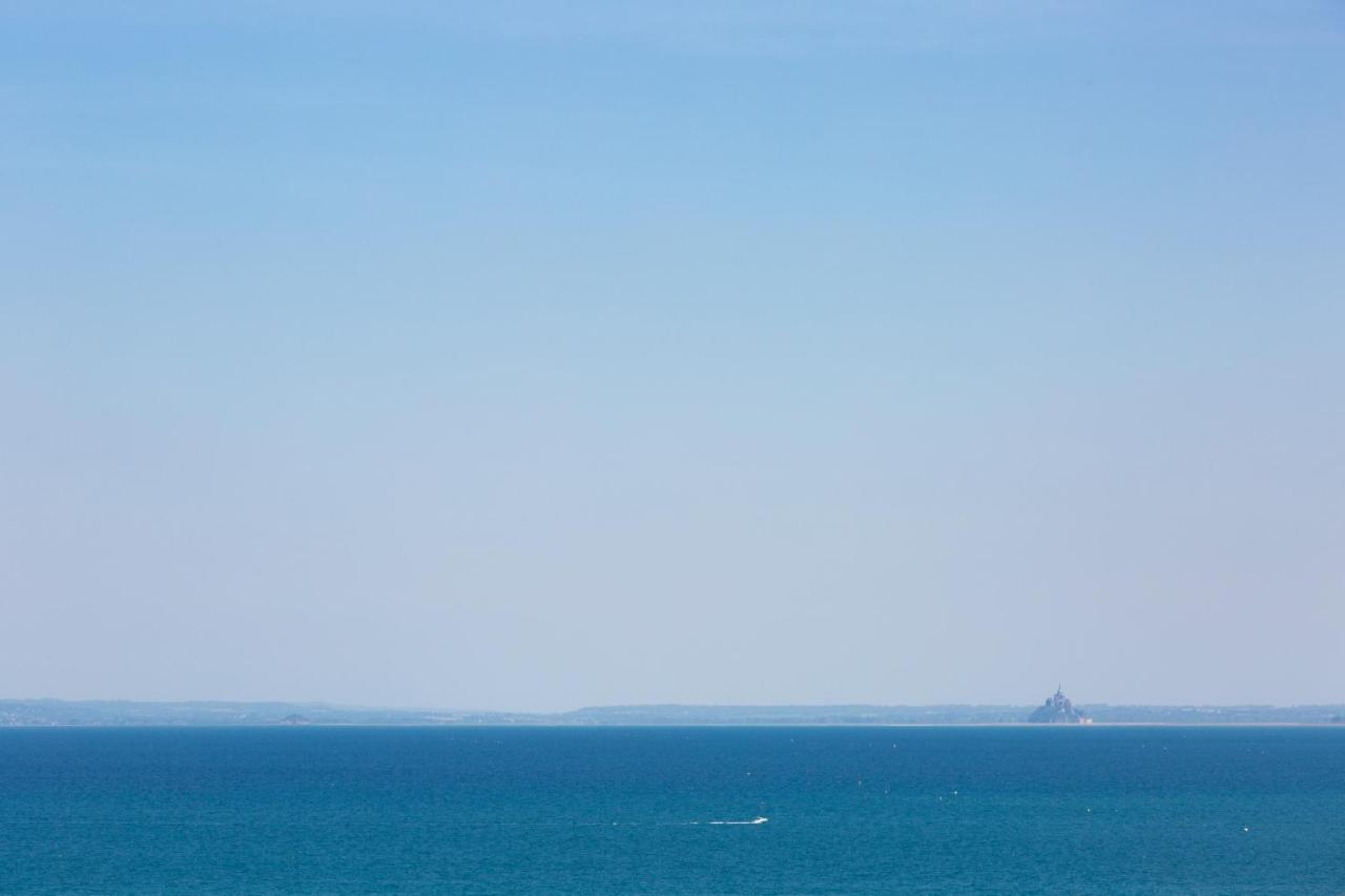 La Metairie-Du-Vauhariot - Vue Mer Et Mont Saint Michel - Piscine Chauffee - Acces Gr34 Cancale Exterior foto